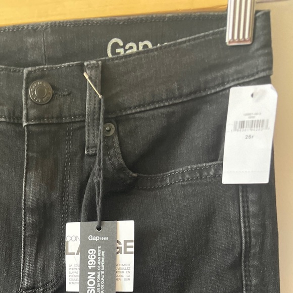 Gap Women's Black Jeans 26R NWT - Picture 2 of 6